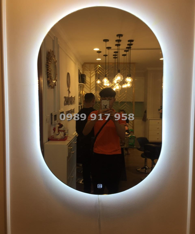 Gương phòng tắm đèn led, gương Bỉ, hình oval kích thước 60x100cm